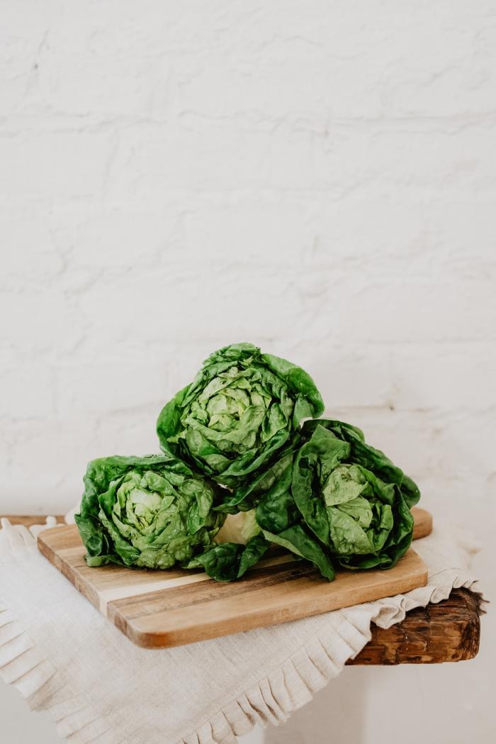 Bébi római saláta